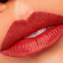 New Color Riche Intense Volume Pintalabios