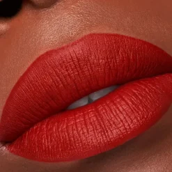 New Color Riche Intense Volume Pintalabios