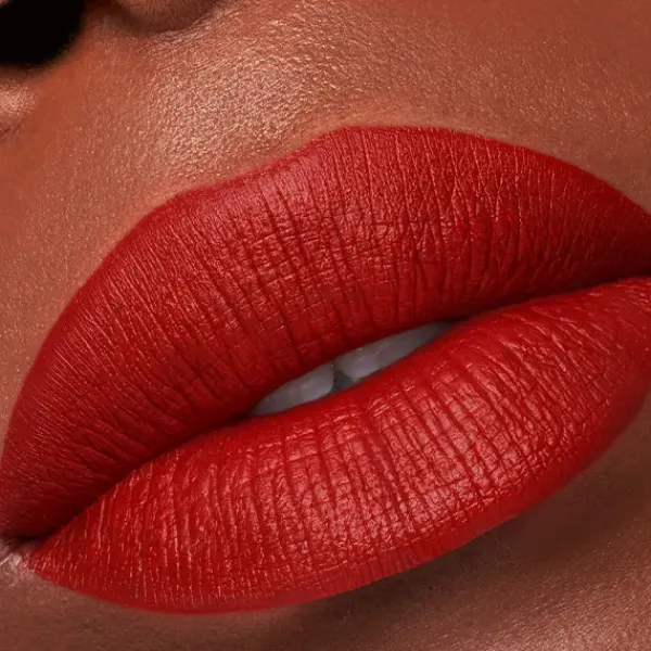 New Color Riche Intense Volume Pintalabios