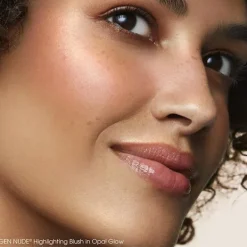 New Gen Nude Highlighting Blush Iluminadores Maquillaje