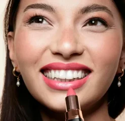 Best Kiss Catcher Lipstick Pintalabios