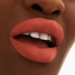 Mac Locked Kiss 24H Pintalabios