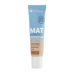 Outlet Mat & Protect Foundation SPF 25 Bases De Maquillaje
