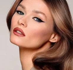 Clearance One Move Liquid Eyeliner Delineadores De Ojos