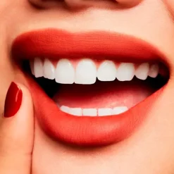 MAC COSMETICS Gloss De Labios<Powder Kiss Liquid Lipcolour