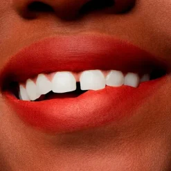 MAC COSMETICS Gloss De Labios<Powder Kiss Liquid Lipcolour