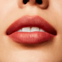 MAC COSMETICS Gloss De Labios<Powder Kiss Liquid Lipcolour
