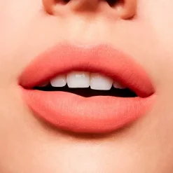 MAC COSMETICS Gloss De Labios<Powder Kiss Liquid Lipcolour