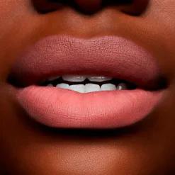 MAC COSMETICS Gloss De Labios<Powder Kiss Liquid Lipcolour