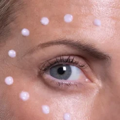 GLOWFILTER Contorno Ojos<Zoom In