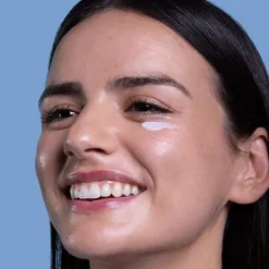 GLOWFILTER Contorno Ojos<Zoom In